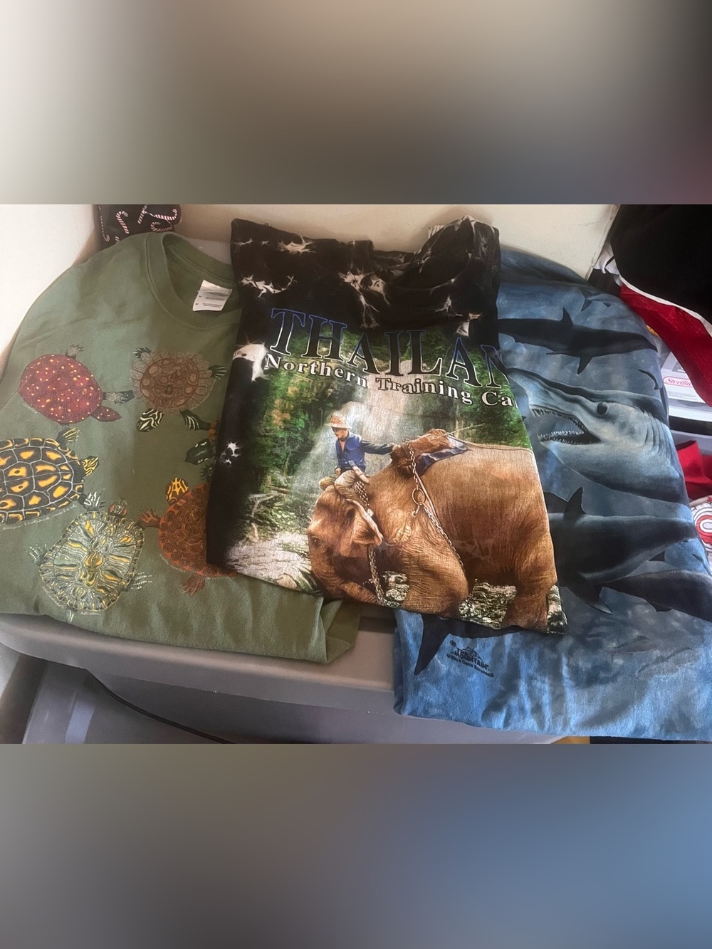 3 vintage nature animal shirt bundle md turtles sharks  elephant the mountain